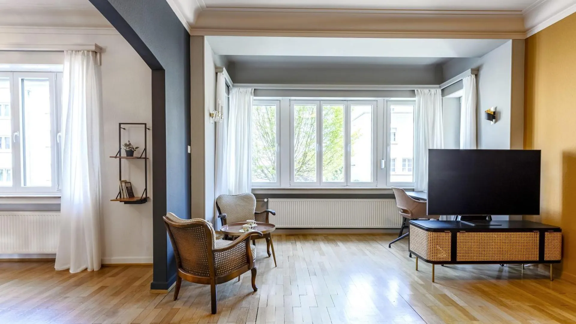 ルクセンブルクStylish Ground-Floor Retreat In Bonnevoieアパートメント ルクセンブルク